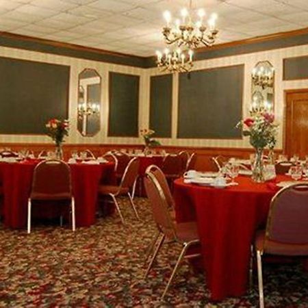 Red Carpet Inn & Suites Carneys Point/Wilmington Restaurace fotografie