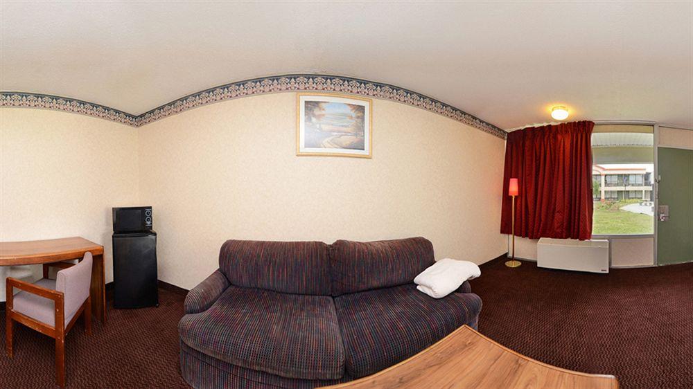 Red Carpet Inn & Suites Carneys Point/Wilmington Exteriér fotografie