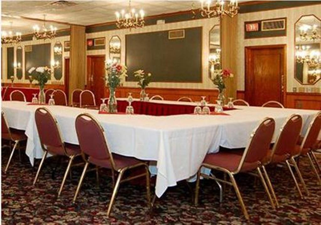 Red Carpet Inn & Suites Carneys Point/Wilmington Obchodní fotografie
